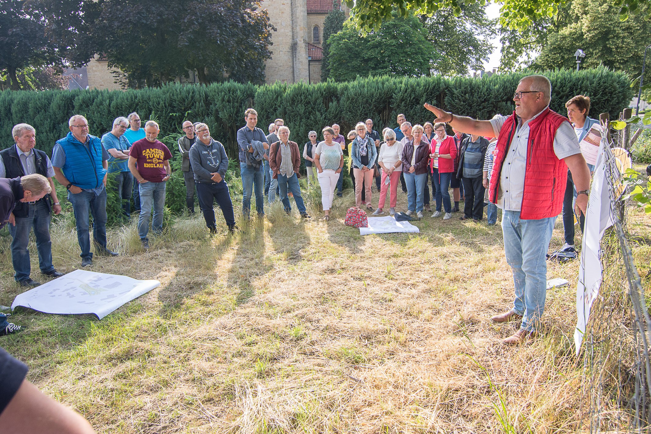 Rund um die gellenbecker Kirche3